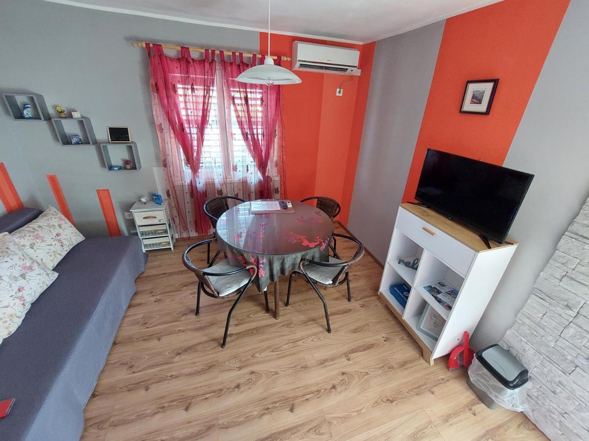 Apartman Sunce Murter Exterior photo