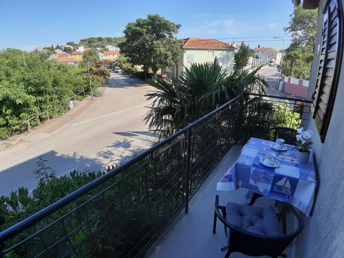 Apartman Sunce Murter Exterior photo